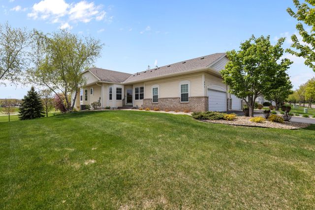 551 Holly Lane N, Oakdale, MN 55128
