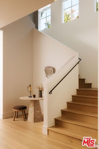 12128 Hesby Street, Valley Village, CA 91607