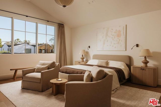 12128 Hesby Street, Valley Village, CA 91607