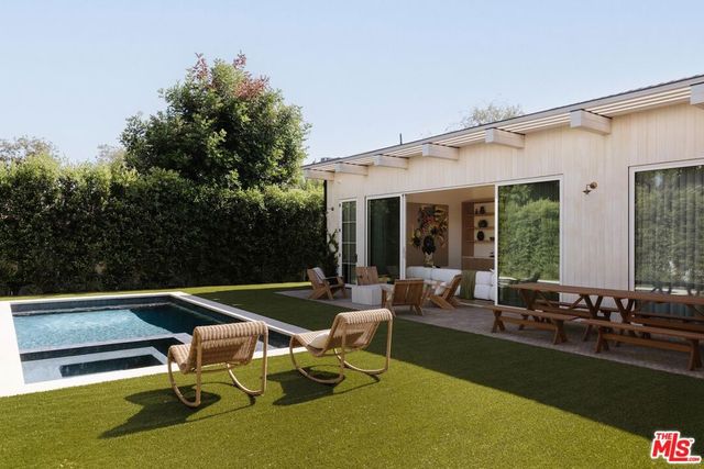 12128 Hesby Street, Valley Village, CA 91607