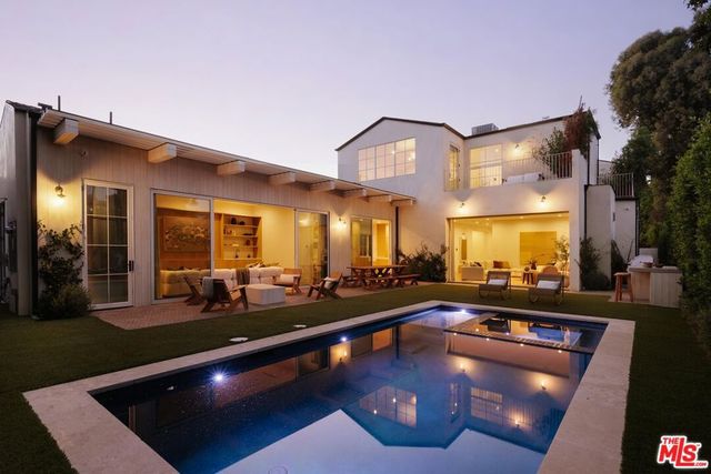 12128 Hesby Street, Valley Village, CA 91607