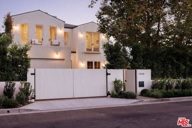 12128 Hesby Street, Valley Village, CA 91607