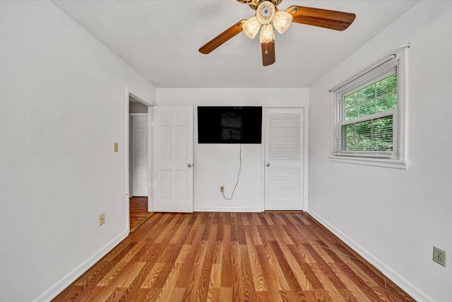 35 Spruce CIR, Blue Ridge, VA 24064