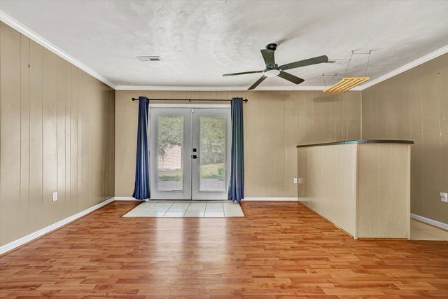 35 Spruce CIR, Blue Ridge, VA 24064