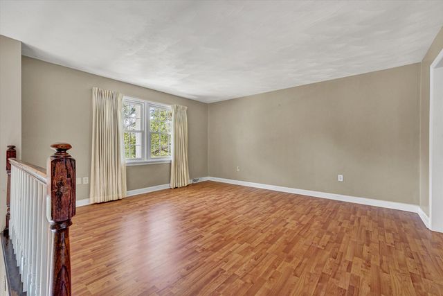 35 Spruce CIR, Blue Ridge, VA 24064