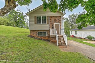 614 Davis Street, Johnson City, TN 37604