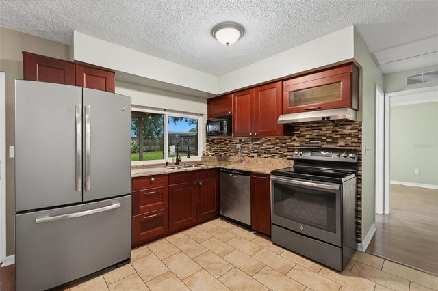 6470 107TH TERRACE, Pinellas Park, FL 33782