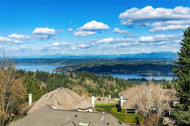 17120 SE 58th Street, Bellevue, WA 98006