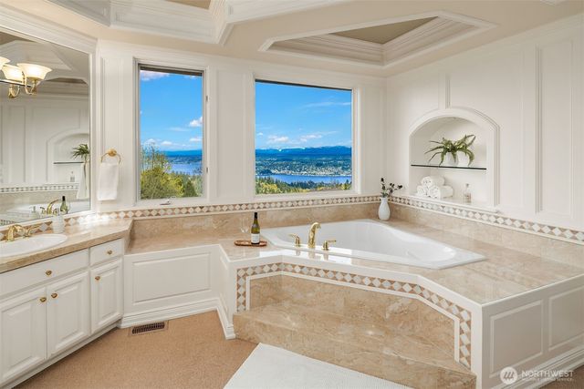 17120 SE 58th Street, Bellevue, WA 98006
