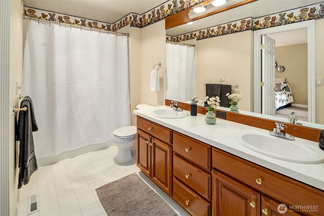 17120 SE 58th Street, Bellevue, WA 98006
