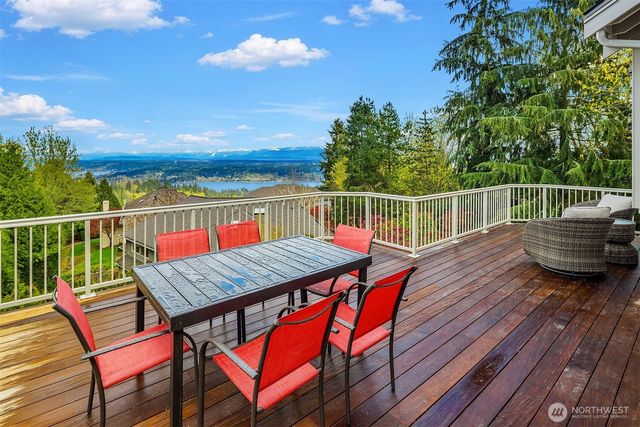 17120 SE 58th Street, Bellevue, WA 98006