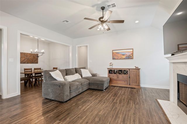 3164 Brady Court, Bryan, TX 77808