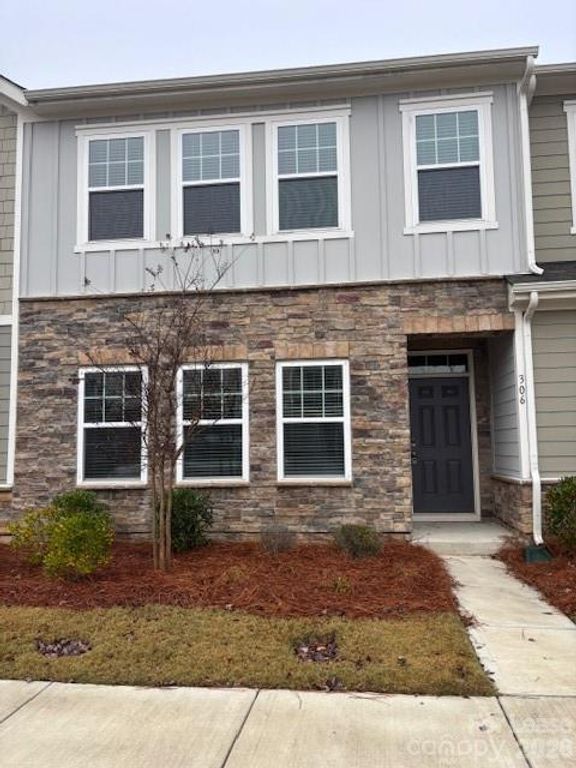 306 Sagecroft Lane, Indian Trail, NC 28079