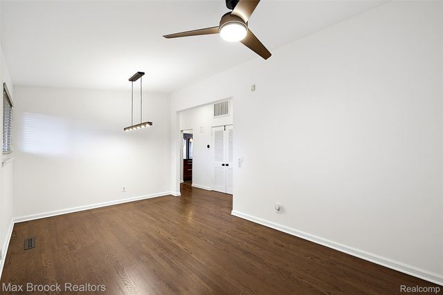 1411 W Farnum Avenue, Royal Oak, MI 48067