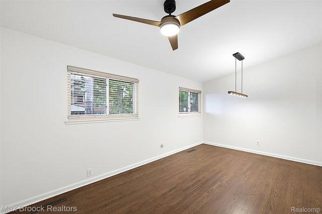 1411 W Farnum Avenue, Royal Oak, MI 48067