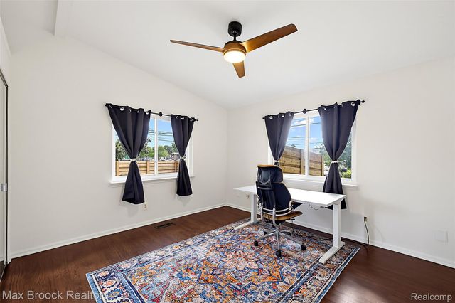 1411 W Farnum Avenue, Royal Oak, MI 48067