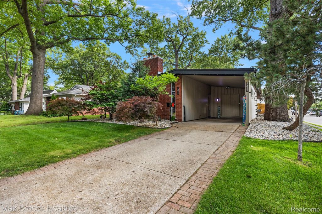 1411 W Farnum Avenue, Royal Oak, MI 48067