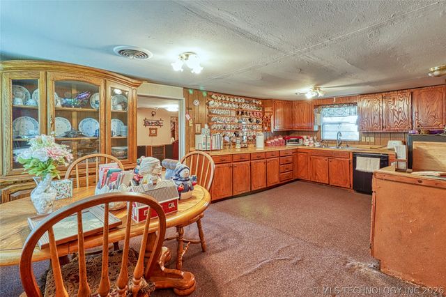 38987 Leo Road, Asher, OK 74826