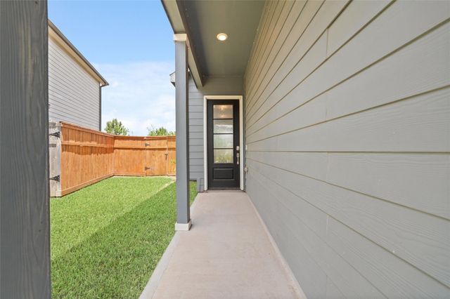 5719 Foggy Vine Court, Fulshear, TX 77441