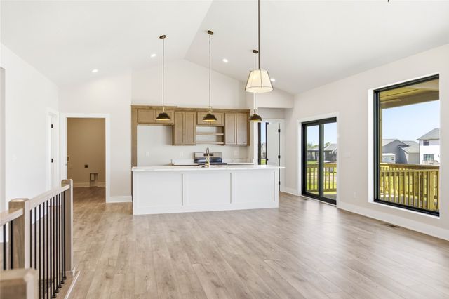 418 Westwood Drive, Huxley, IA 50124