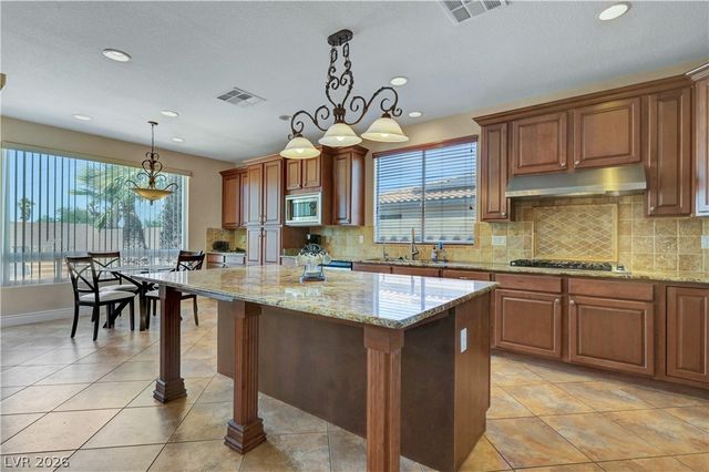 430 Las Alturas Avenue, Las Vegas, NV 89123