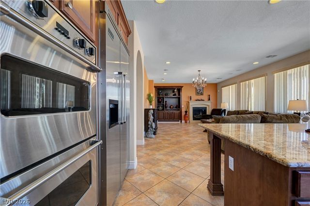430 Las Alturas Avenue, Las Vegas, NV 89123