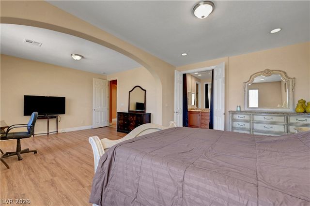 430 Las Alturas Avenue, Las Vegas, NV 89123