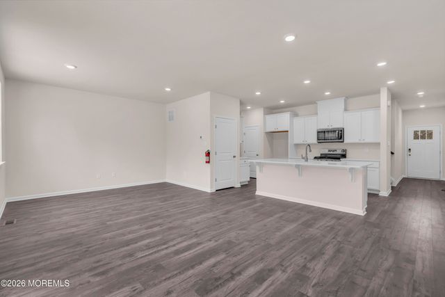 19 Mantoloking Drive, Jackson, NJ 08527