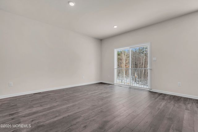 19 Mantoloking Drive, Jackson, NJ 08527