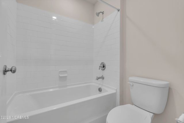 19 Mantoloking Drive, Jackson, NJ 08527