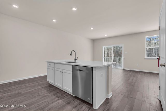 19 Mantoloking Drive, Jackson, NJ 08527