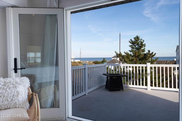 50 North Way, Sea Bright, NJ 07760