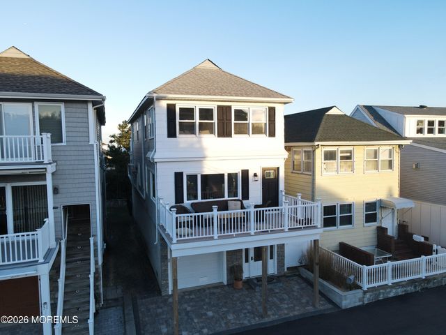 50 North Way, Sea Bright, NJ 07760