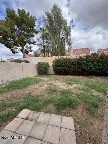 3926 E GRAYTHORN Street, Phoenix, AZ 85044