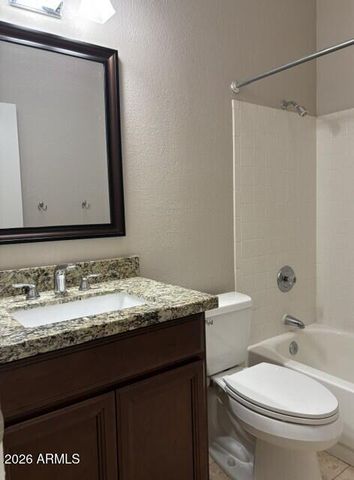 3926 E GRAYTHORN Street, Phoenix, AZ 85044