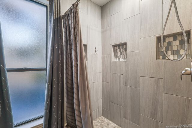 13066 N Hunters Circle, San Antonio, TX 78230