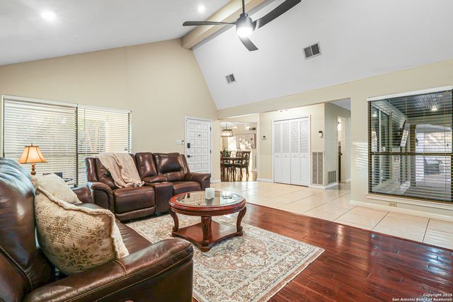 13066 N Hunters Circle, San Antonio, TX 78230