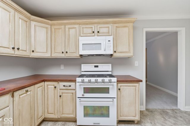 13545 West Road, Carmel, IN 46074