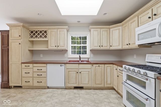 13545 West Road, Carmel, IN 46074