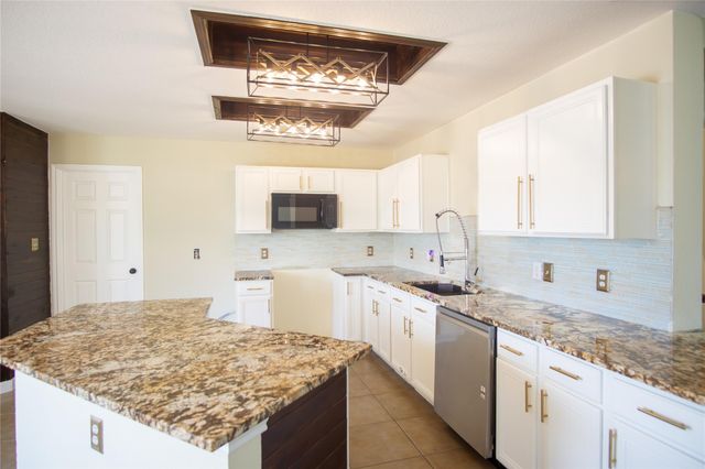 1112 Statler Bend DR, Pflugerville, TX 78660
