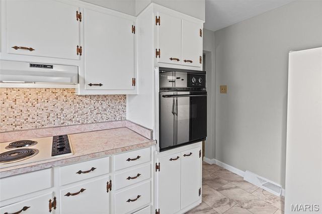 4 Briarcliffe Drive, Fairview Heights, IL 62208