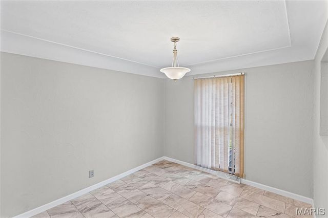 4 Briarcliffe Drive, Fairview Heights, IL 62208