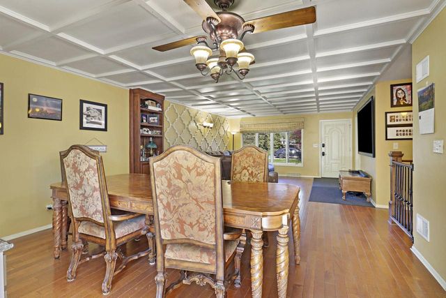 37 S Hillock DRIVE, Mount Pleasant, WI 53406