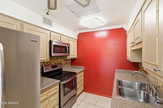 17015 N DEL WEBB Boulevard, Sun City, AZ 85373