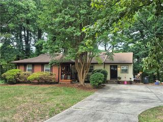 3105 Branchwood Drive, Greensboro, NC 27408