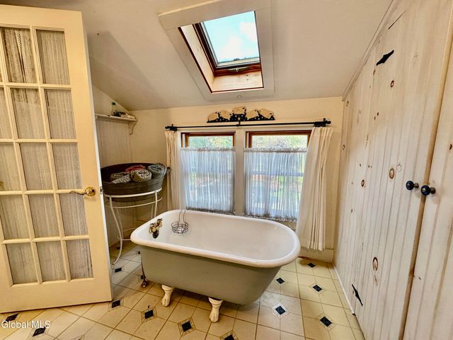 118 Old Shaker Road, New Lebanon, NY 12125