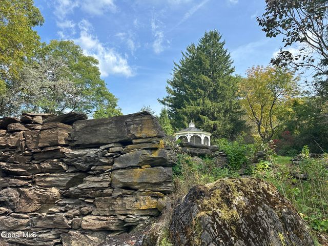 118 Old Shaker Road, New Lebanon, NY 12125