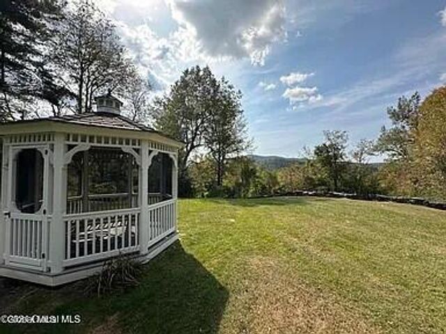 118 Old Shaker Road, New Lebanon, NY 12125