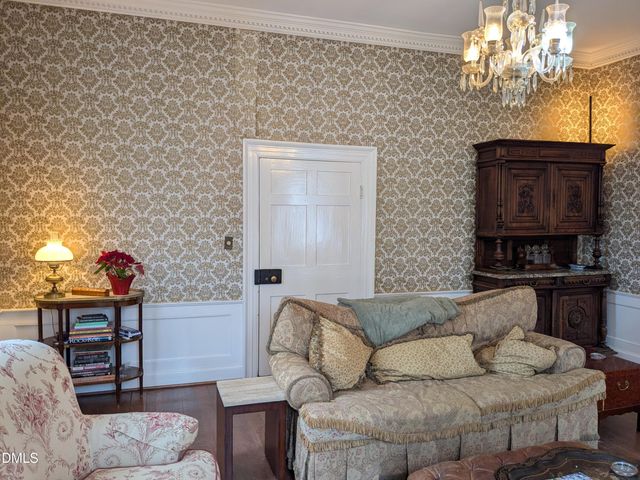 301 W Thorndale Drive, Oxford, NC 27565