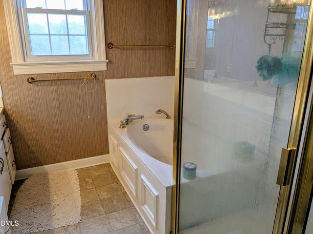 301 W Thorndale Drive, Oxford, NC 27565